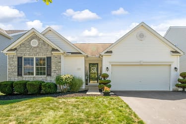 287 Dovetail Dr - Lewis Center, OH