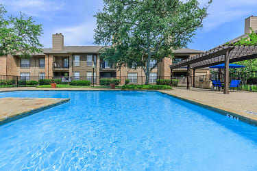 Frankford Flats Apartments - Dallas, TX