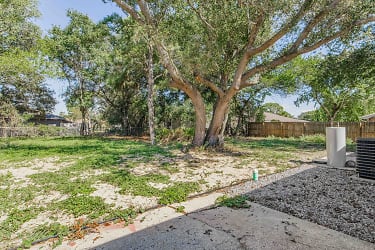 3410 Green Briar Circle Unit B - undefined, undefined