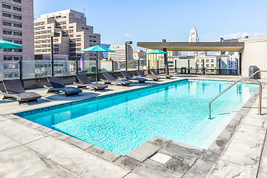4th & Main Apartments - Los Angeles, CA