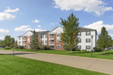 Spruce Run Apartments - North Royalton, OH
