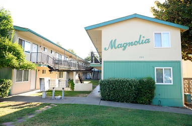 1365 Magnolia Ave unit 22 - Redding, CA