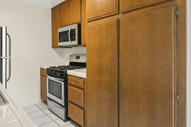 3344 S Canfield Ave unit 207 - Los Angeles, CA