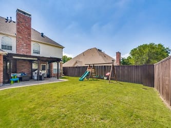 3205 Wells Dr - Plano, TX