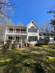12000 Southern Points Drive - Chesterfield, VA