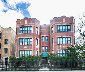 7839 S Phillips Ave - Chicago, IL