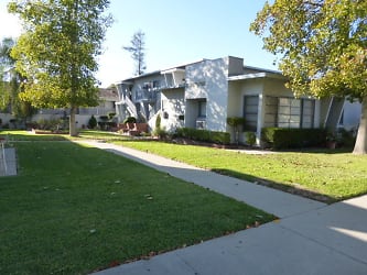 975 S Marengo Ave - Pasadena, CA