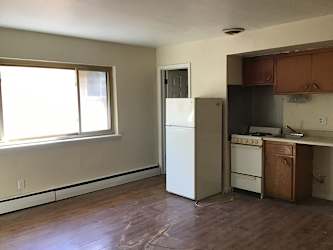 2528 W Wells St unit 204 - Milwaukee, WI