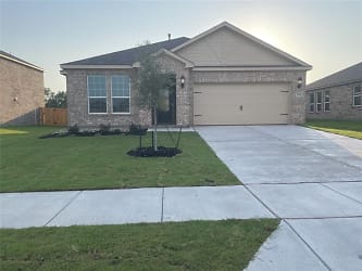2105 Atwood Dr - Anna, TX