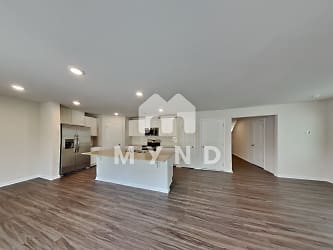 2425 Turtle Point Rd - Charlotte, NC