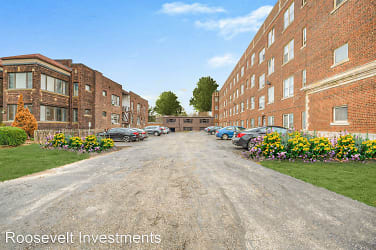 2450 Overlook Road Apartments - Cleveland Heights, OH