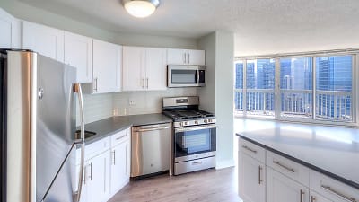 540 N State St unit 1811 - Chicago, IL