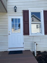215 S State St unit 2 - Brownstown, PA