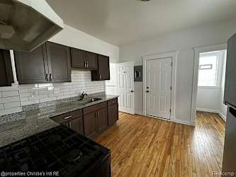 2223 Faber St - Hamtramck, MI