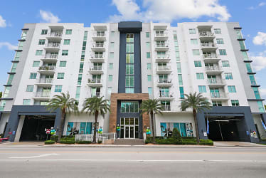 Blue Lagoon 7 Apartments - Miami, FL