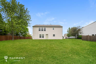 9307 Princeton Ct - Plainfield, IN