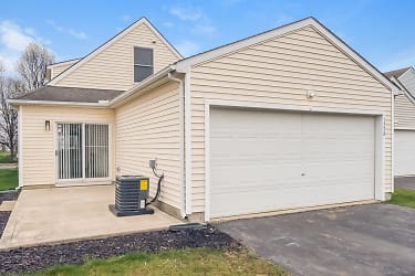 1376 Chickweed St - Blacklick, OH