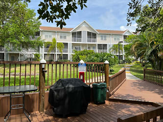 850 S Tamiami Trail&lt;/br&gt;Unit #428 - undefined, undefined
