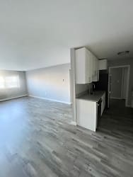 490-498 Sherwood Place Apartments - Stratford, CT