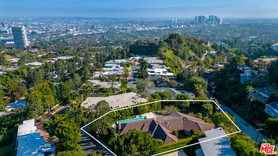1465 Carla Ridge - Beverly Hills, CA