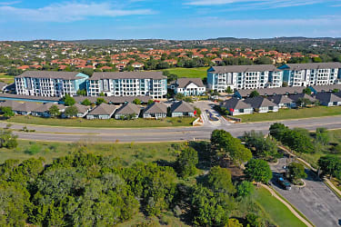 Cypress At Stone Oak Apartments - San Antonio, TX