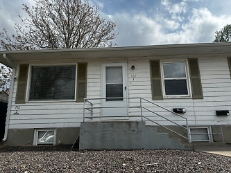 712 17th St - Greeley, CO