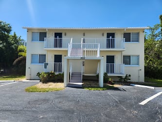 3155 Royalston Ave unit 101 - Fort Myers, FL