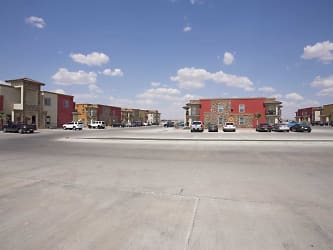 Los Balcones Apartments - El Paso, TX