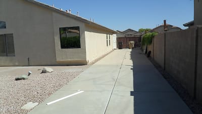 9561 W Ruth Ave - Peoria, AZ