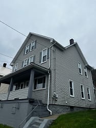 250-252 5th St - East Conemaugh, PA