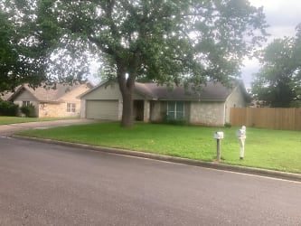 3206 Lonesome Trail - Georgetown, TX