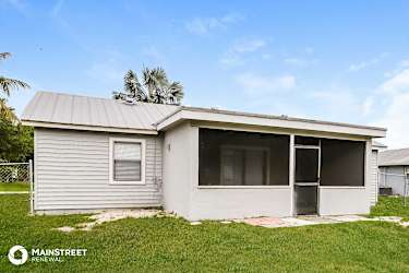 661 Sw Prado Ave - Port St Lucie, FL