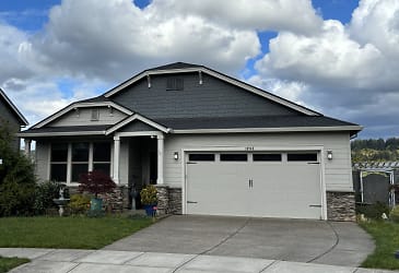 10748 SE Black Tail Rd - Happy Valley, OR