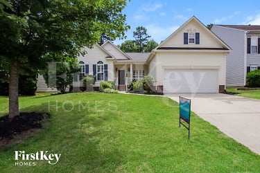 1037 Canopy Dr - Indian Trail, NC