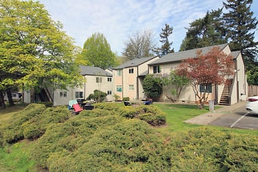 11102 SW 62nd Ave - Portland, OR