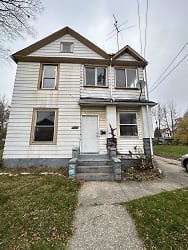 6821 Claasen Ave unit 1 - Cleveland, OH