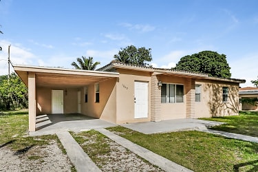 1649 NW 14th Court - Fort Lauderdale, FL