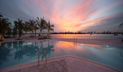 Southgate Towers Apartments - Miami Beach, FL