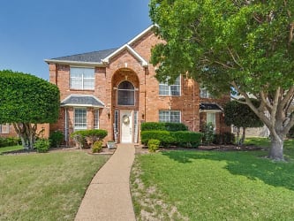 3205 Wells Dr - Plano, TX