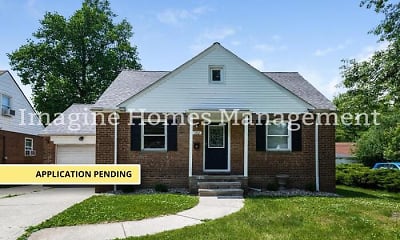 562 Columbia Rd - Bay Village, OH