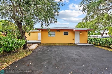 583 NW 17th Pl #B - Fort Lauderdale, FL