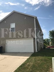 12238 Maize Dr - Noblesville, IN