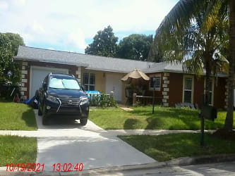 300 SW 62nd Ave - Margate, FL