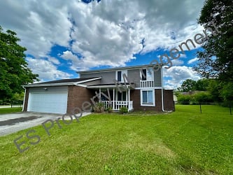 6627 Live Oak Rd - Indianapolis, IN