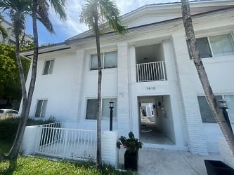 1410 SW 37th Ave - Coral Gables, FL