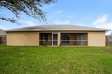 3729 SW 1st Pl - Cape Coral, FL