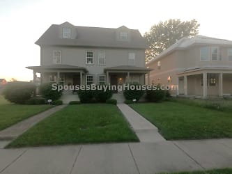 2622 Carrollton Ave - Indianapolis, IN