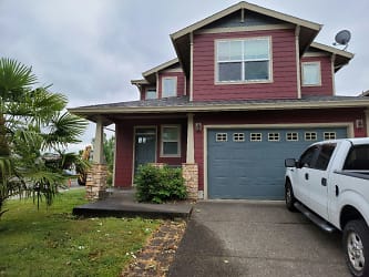 405 SW 14th Ct - Canby, OR
