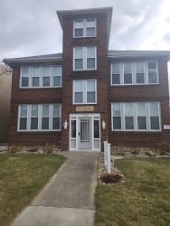1220 Market Ave N unit 4 - Canton, OH
