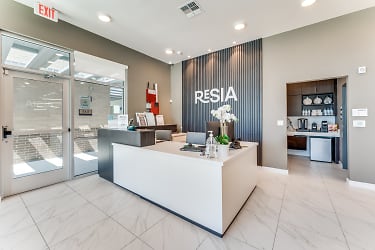 Resia Hutto Square Apartments - Hutto, TX